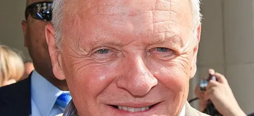 Anthony Hopkins débarque sur TikTok à 82 ans et il est en forme...