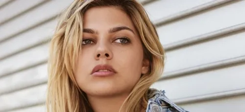 Louane fait son retour sur les réseaux sociaux avec une photo de sa...
