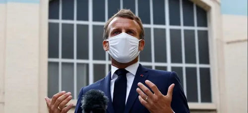 Emmanuel Macron confirme une 3e dose de vaccin contre le COVID-19...