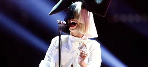 Sia : David Guetta lance un challenge sur TikTok et dévoile des...