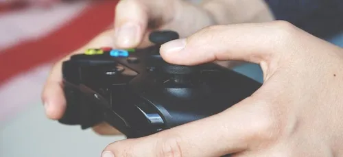 Les jeux vidéo, vecteurs de lien social pendant le confinement