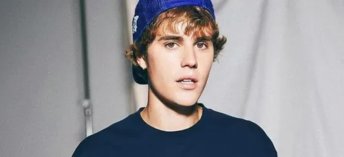 Justin Bieber donne un concert virtuel pour le nouvel an après 3...