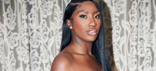 Aya Nakamura : des proches de la chanteuse affirment qu'elle est...