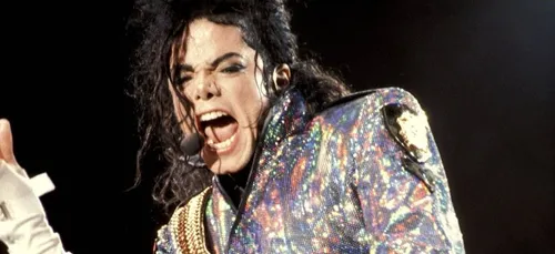 Anorexie, perruque collée au crâne... : les détails du rapport...