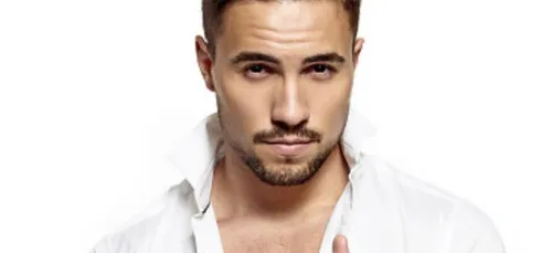 Olivier Dion: torse nu à la plage, il affole ses fans !