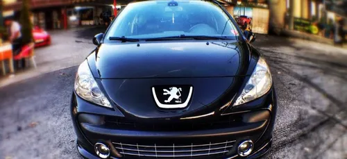 Automobile : pourquoi PSA et Fiat fusionnent ?