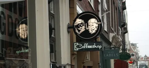 Les coffee-shops d'Amsterdam bientôt interdits aux touristes...