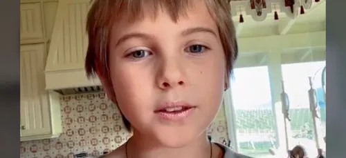 Pink partage fièrement la vidéo de Willow, sa fille de 9 ans, qui...