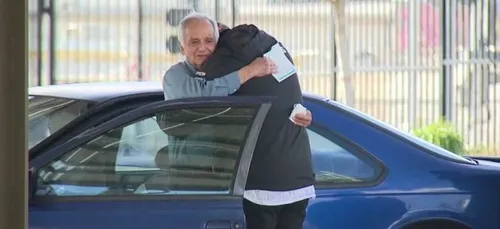 Un ancien élève récolte 22.000 euros pour aider son professeur qui...