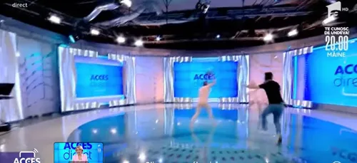 « Rends l'argent ! » : une femme nue débarque sur un plateau et...