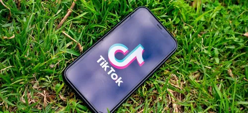 TikTok : victime d'un accident en direct, un adolescent est sauvé...