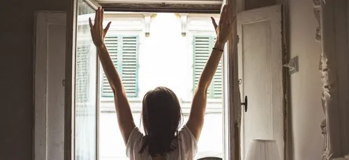 Contre la COVID, il faut aérer au moins 5 minutes toutes les heures !