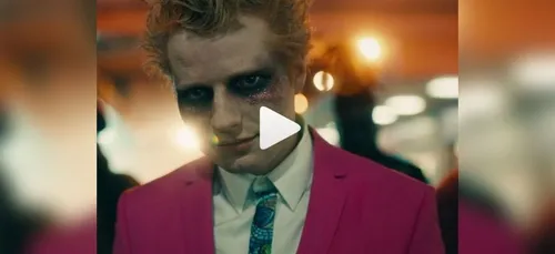 Ed Sheeran dévoile un extrait de son futur clip où il est déguisé...