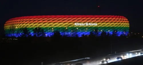 Stade aux couleurs arc-en-ciel : le refus de l'UEFA, une "décision...