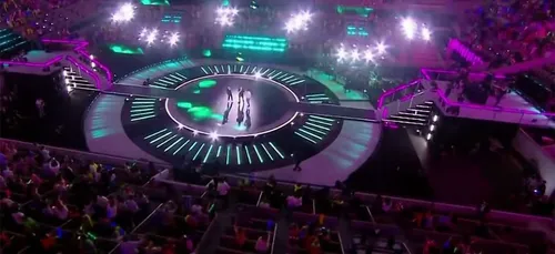 Quand Kendji Girac, Claudio Capéo et Vianney reprennent un tube de...