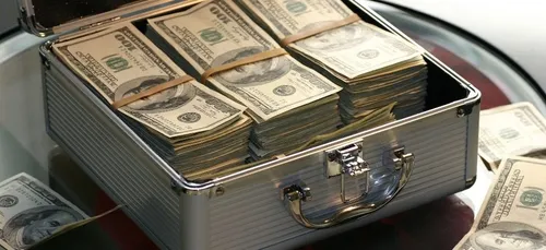 Un client laisse un pourboire astronomique après avoir commandé...