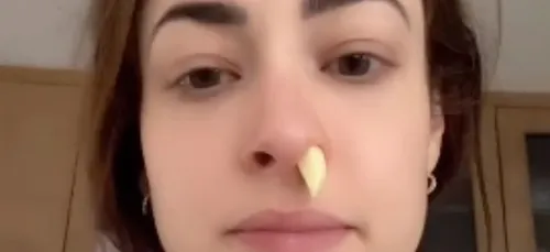 S'enfoncer de l'ail dans le nez : ce faux remède contre le rhume...