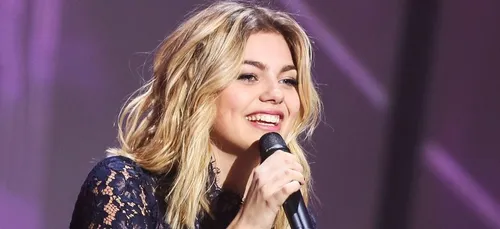 Louane fait une belle surprise à ses fans sur Twitter ! (Vidéo)