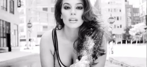 Ashley Graham, Emily Ratajkowski, Kendall Jenner : les vidéos...