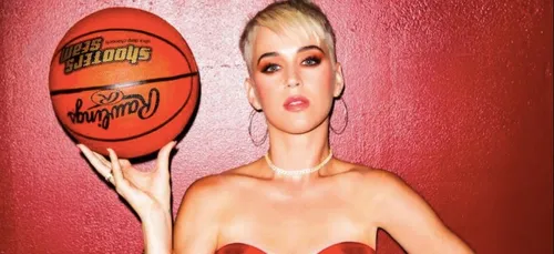 Katy Perry devient Marie-Antoinette dans "Hey Hey Hey"  ! (Vidéo)