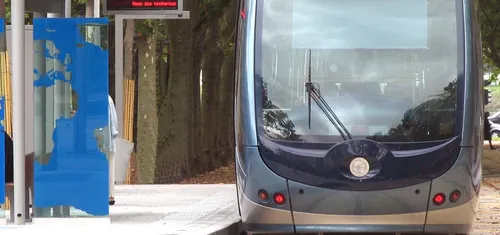 Bordeaux: les usagers du tram sont en colère !