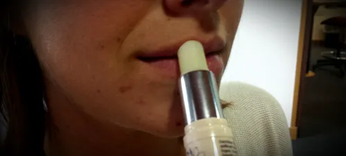 10 baumes à lèvres dangereux pour la santé : Voici la liste