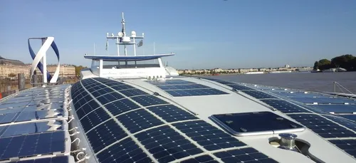 Energy Observer : le bateau du futur fait escale à Bordeaux