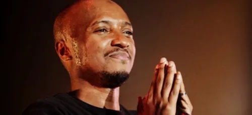 Soprano reçoit une très belle récompense après son concert au...