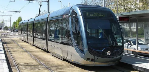 Bruges : le piéton renversé par un tram n’a pas survécu
