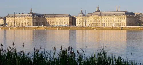 Bordeaux : les paquebots à quai éteindront bientôt leurs moteurs