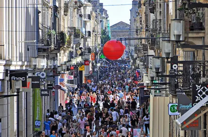 La grande braderie d’hiver investit les rues de Bordeaux