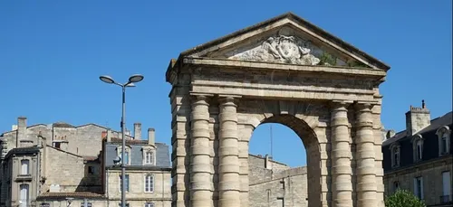 Bordeaux : les étudiants invités à rester chez eux