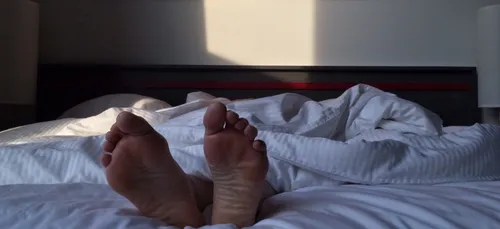 La position idéale pour bien dormir est sur le dos