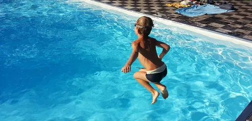 Dordogne : un enfant de 6 ans sauvé in extrémis de la noyade