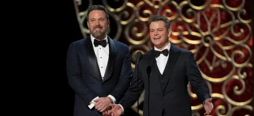 Ben Affleck et Matt Damon préparent un film sur le scandale...