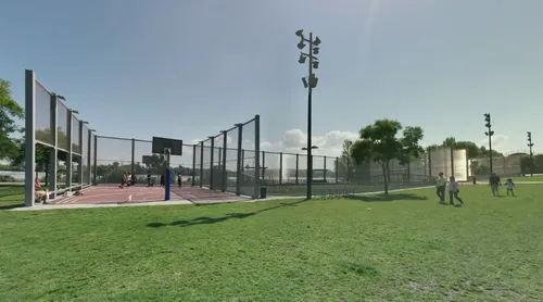 Bordeaux : quai des sports plie bagages
