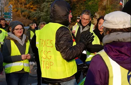 Gironde : les gilets jaunes se rassemblent pour mieux se faire...