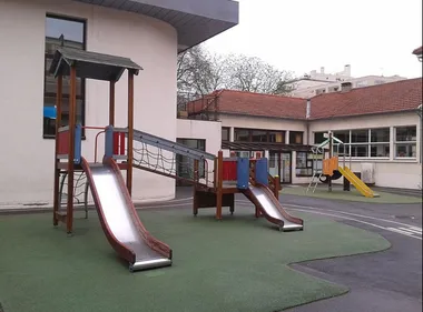 Blayais : des parents d'élèves bloquent une école