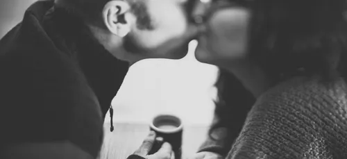 Embrasser, c’est tromper pour plus de 7 Françaises sur 10