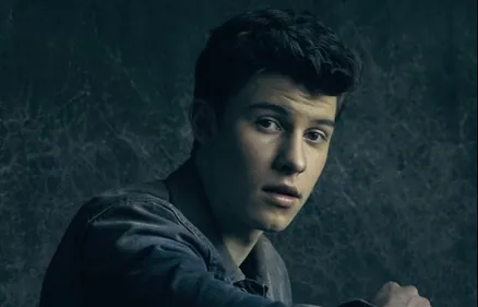 Shawn Mendes et Camila Cabello : leur baiser torride dans l'océan...