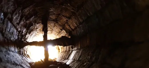 Gironde : il tombe dans un puits et reste coincé pendant deux jours