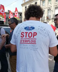Bordeaux : les Ford manifestent devant le Conseil départemental