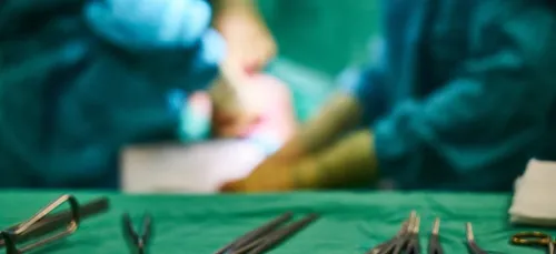Compresse oubliée lors d’une opération : un chirurgien bordelais...