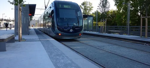 Grève à Bordeaux : la circulation des trams et bus perturbée et des...