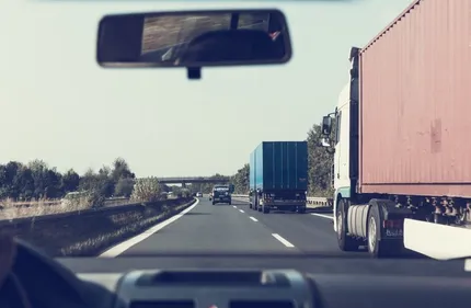 Autoroute A10 : un camion en feu au nord de la Gironde