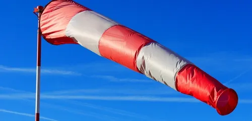 Tempête Ciara : 27 départements en vigilance orange, la Gironde en...