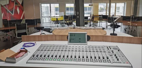 Nouvelle adresse pour WIT FM !