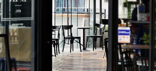 Bordeaux : fermeture des bars à 22H, les salles de sport resteront...