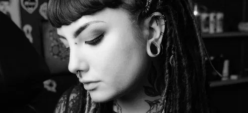 Madness : la tatoueuse qui répare les cicatrices à Bordeaux