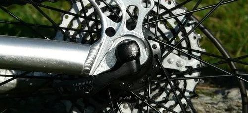 Bordeaux : il tente de voler un vélo avec⬦ une disqueuse électrique